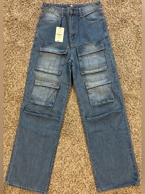 NWT Cargo Jeans 28” Waist TRK Denim Wide Leg Loose Fit Medium Wash Y2K